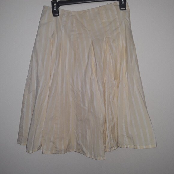 Express junior small beautiful yellow w/white stripes,pleated,zipper up back - Picture 3 of 5